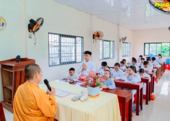 Tin vắn – Cà Mau: Lớp Giáo lý Phật học căn bản tại chùa Hải Triều Âm