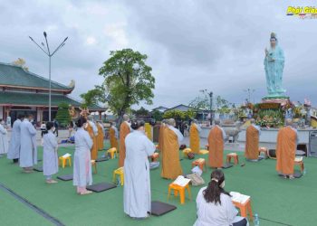 Phân ban Ni giới Phật giáo tỉnh trì kinh Dược Sư trong ngày thứ sáu cầu nguyện đẩy lùi dịch bệnh