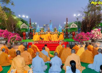 Khai đàn hành trì Đại bi chú và đảnh lễ Ngũ bách danh tại Lễ hội Quan Âm Nam Hải 2025