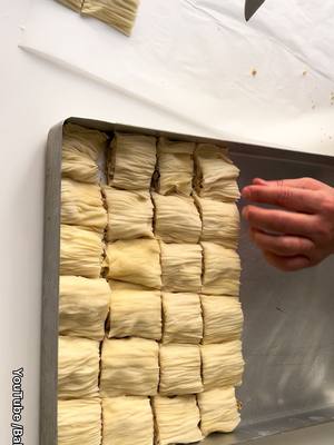 Asla YUMUŞAMAZ! Haftalarca Çıtır Kalan El Açması Gazete Baklavası Tarifi Gerekli Malzemeler :