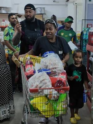 ⁣New YouTube Video is live right now (FIJI PART 2) 🇫🇯 Everyone show some love to @thedoctorsoci