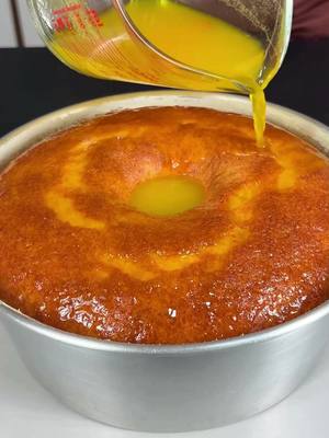 ⁣Depois que eu descobri essa receita, eu só faço bolo de laranja desse jeito!  . #bolo #receitas #f