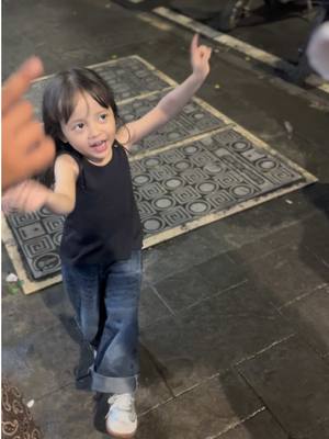 ⁣Nyanyi dooong 😋 #celibimbim #fyp #viral #kids #toddlerlife @Souljahmusik 