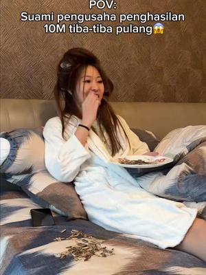 ⁣ini cara ibu rumah yang baik jaga rummah, dan jaga badan #enricovirly #couplecomedy #couplegoals #co