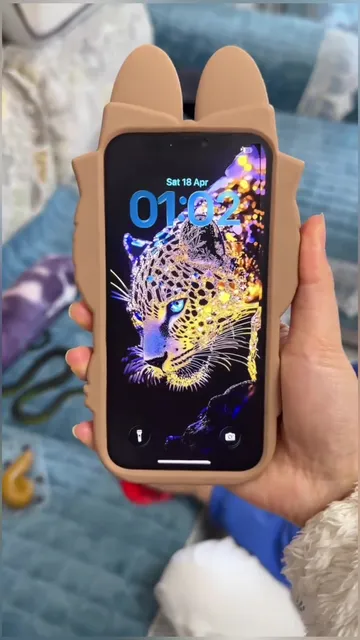 This is the most beautiful and eye-catching 3D wallpaper | have ever seen. Animated wallpaper. The m