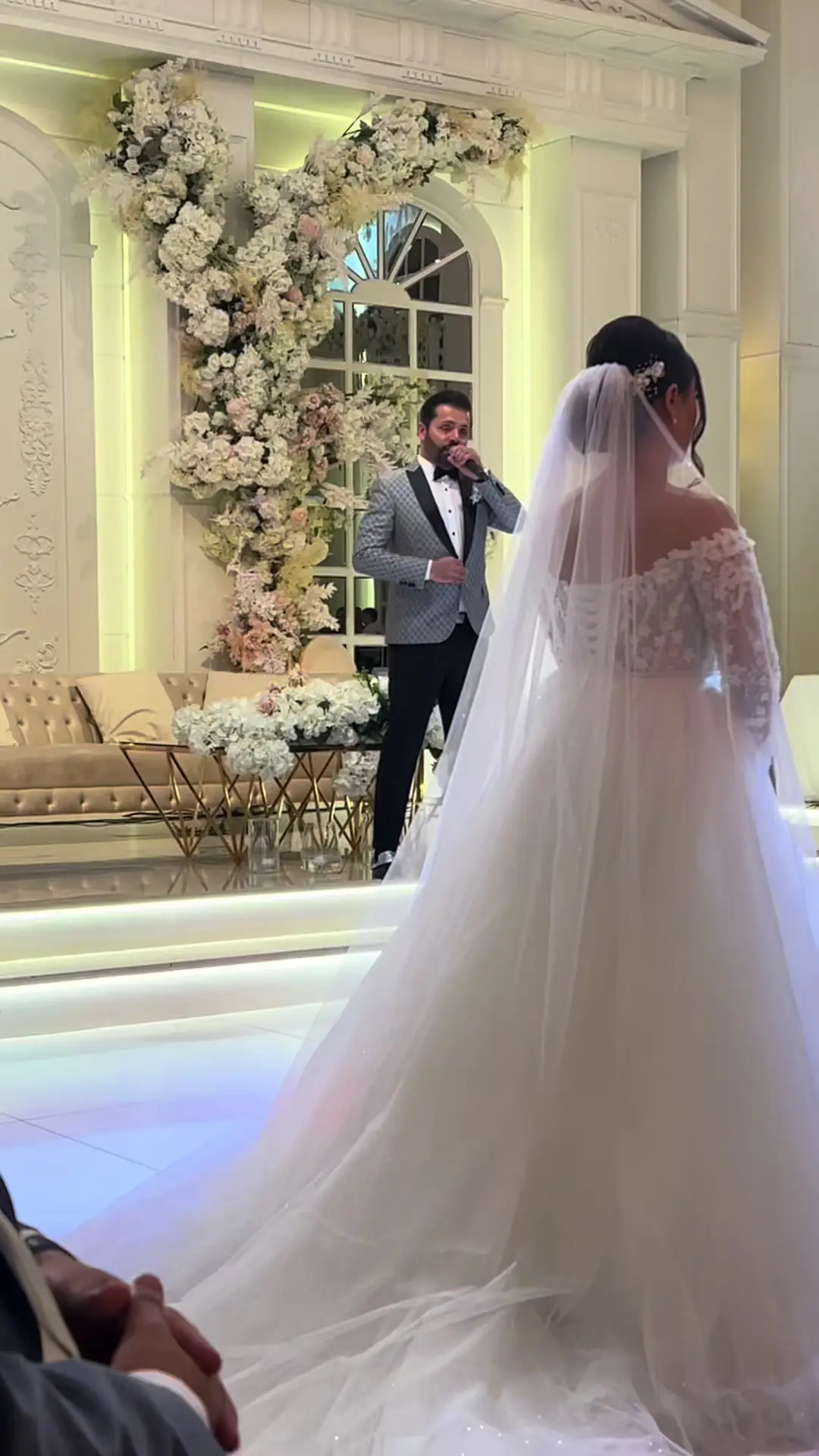 First dance to my dad’s song 🤍   #naseeb #favsong #jawidsharif 