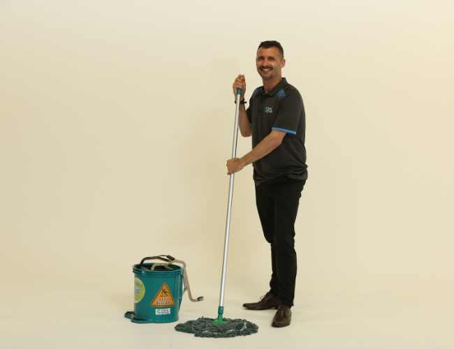 Experienced Commercial Cleaning Team in Norwest