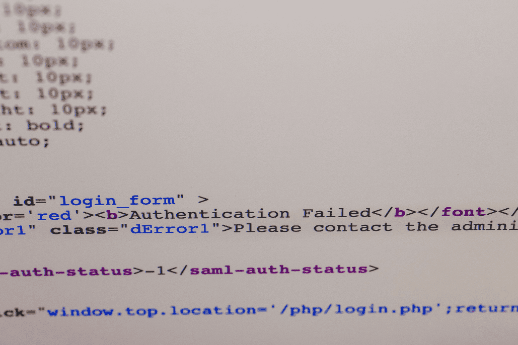 Laravel vs. WordPress: Choosing the Right Platform for Your Website