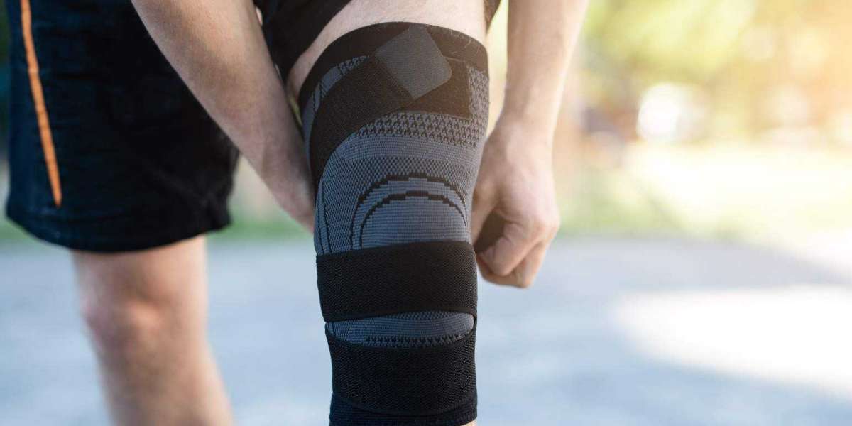 Best Volleyball Knee Pads with Volleyball Spikes