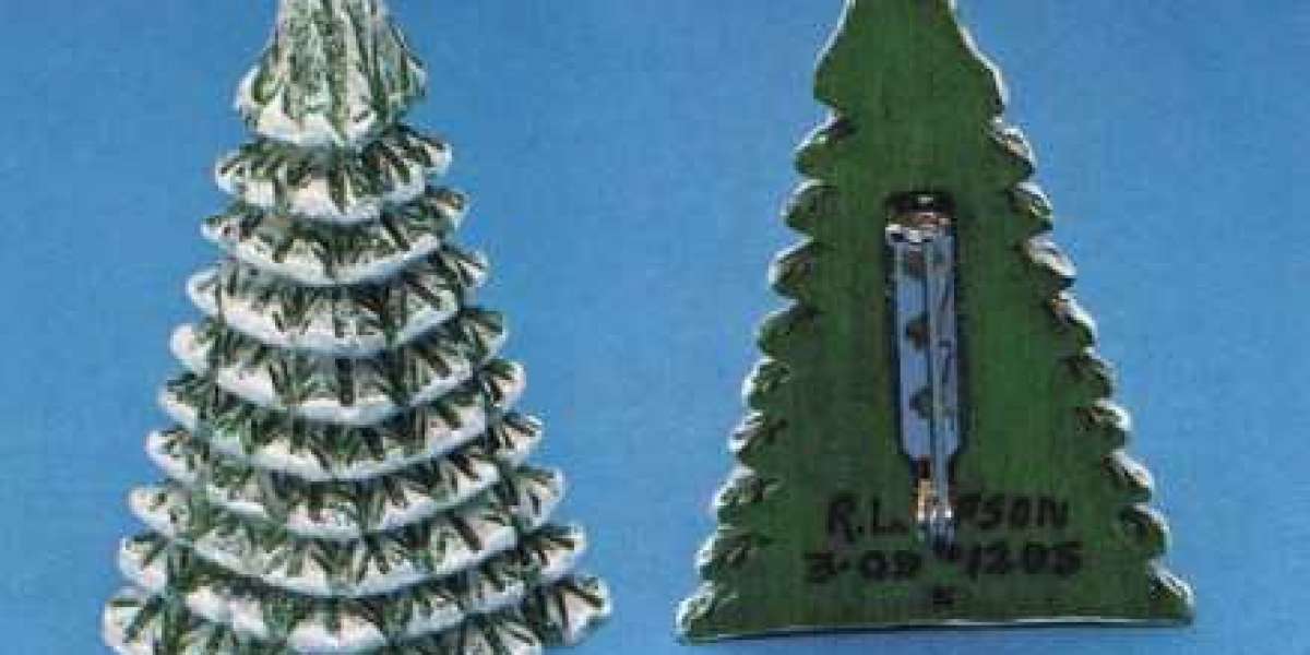 Carve and Paint an Evergreen Tree