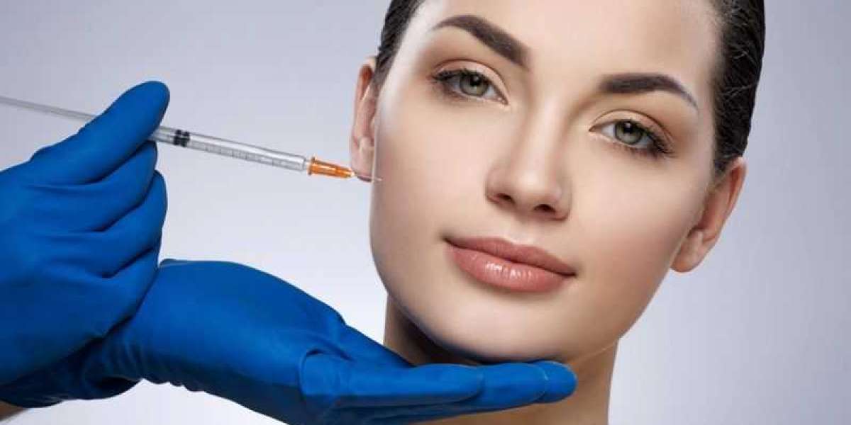 What is the Difference between Botox Treatment and Dermal Fillers?