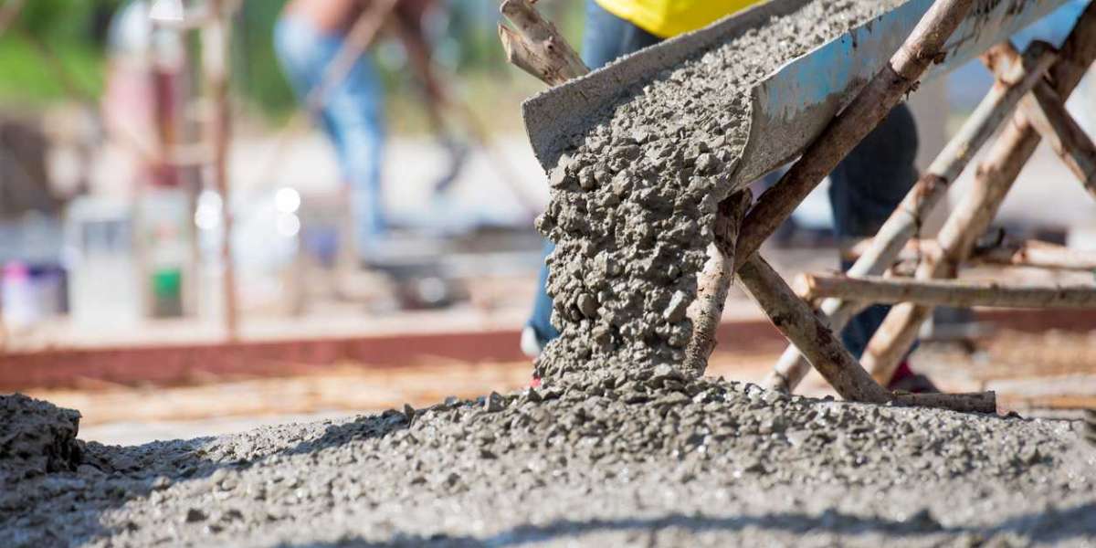 What Should You Consider When Choosing a Concrete Contractor
