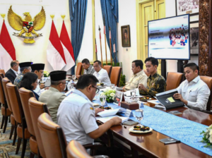president prabowo discusses progress of community schools in limited meeting 18 president prabowo discusses progress of community schools in limited meeting