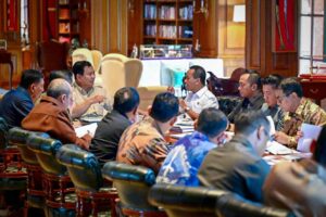 president prabowo subianto chairs limited meeting on downstreaming acceleration 18 president prabowo subianto chairs limited meeting on downstreaming acceleration