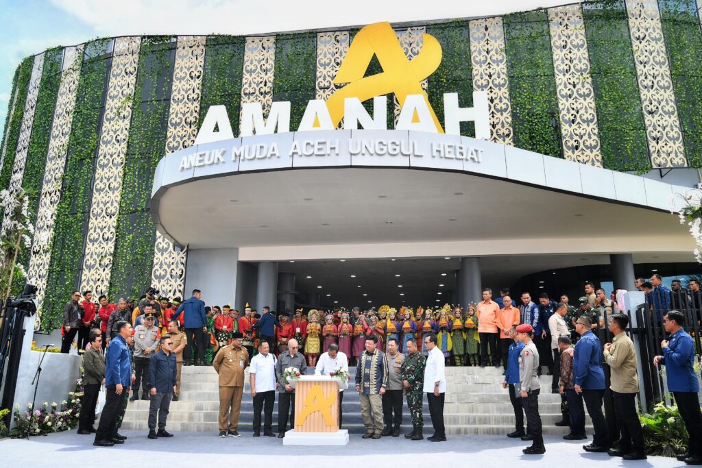dukung kreativitas lokal, presiden jokowi resmikan amanah youth creative hub di aceh 18 dukung kreativitas lokal, presiden jokowi resmikan amanah youth creative hub di aceh