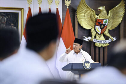 evaluasi semester pertama, presiden prabowo puji kinerja jajaran dan stabilitas ekonomi nasional
