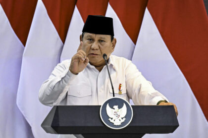 presiden prabowo pimpin sidang kabinet paripurna bahas evaluasi semester pertama pemerintahan