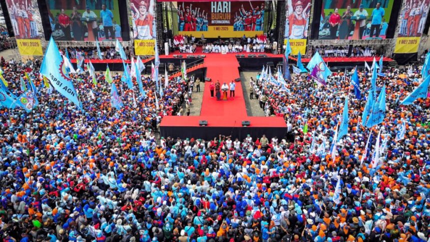 president prabowo joins in international labor day celebration at national monument