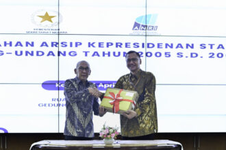 state secretariat ministry hands over presidential archives to anri