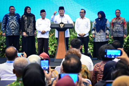 presiden prabowo luncurkan mekanisme baru, tunjangan guru asn daerah kini lebih cepat dan transparan