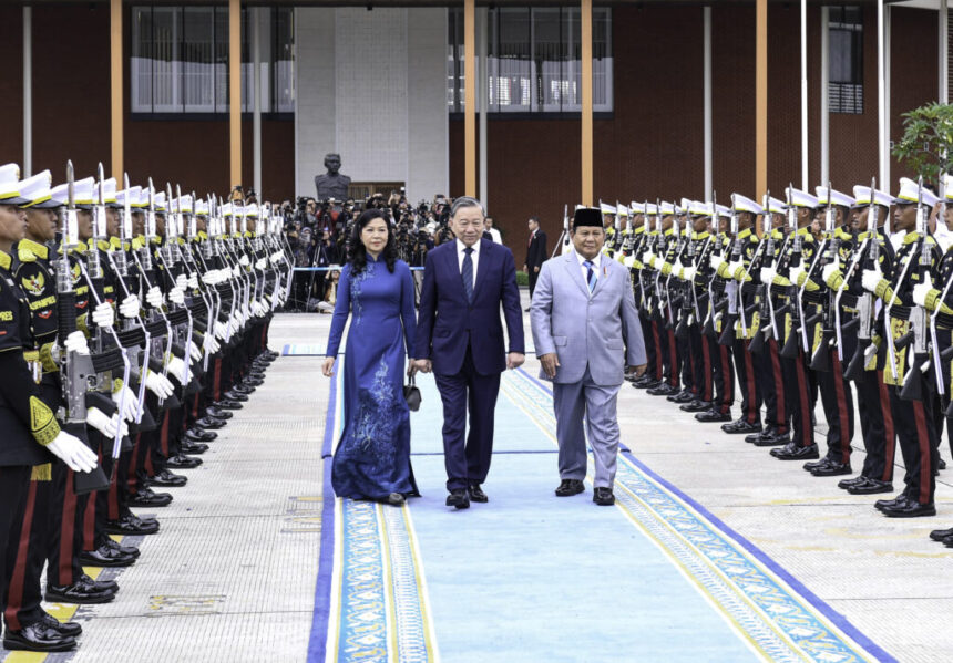 tutup kunjungan kenegaraan, presiden prabowo lepas sekjen pkv tô lâm tinggalkan tanah air