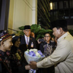 kehangatan diaspora indonesia sambut kedatangan presiden prabowo di bangkok