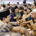 silaturahmi lebaran, presiden prabowo sambut ribuan warga di istana kepresidenan jakarta