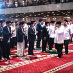 presiden prabowo tunaikan salat idulfitri 1446 hijriah di masjid istiqlal