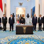 presiden prabowo tandatangani tiga produk hukum strategis investasi nasional