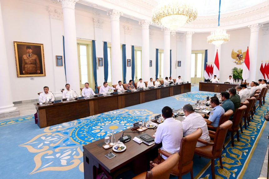 pimpin sidang perdana dpn, presiden prabowo tegaskan pertahanan sebagai fondasi utama negara