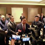 presiden prabowo bertemu dengan menteri pertahanan as lloyd austin