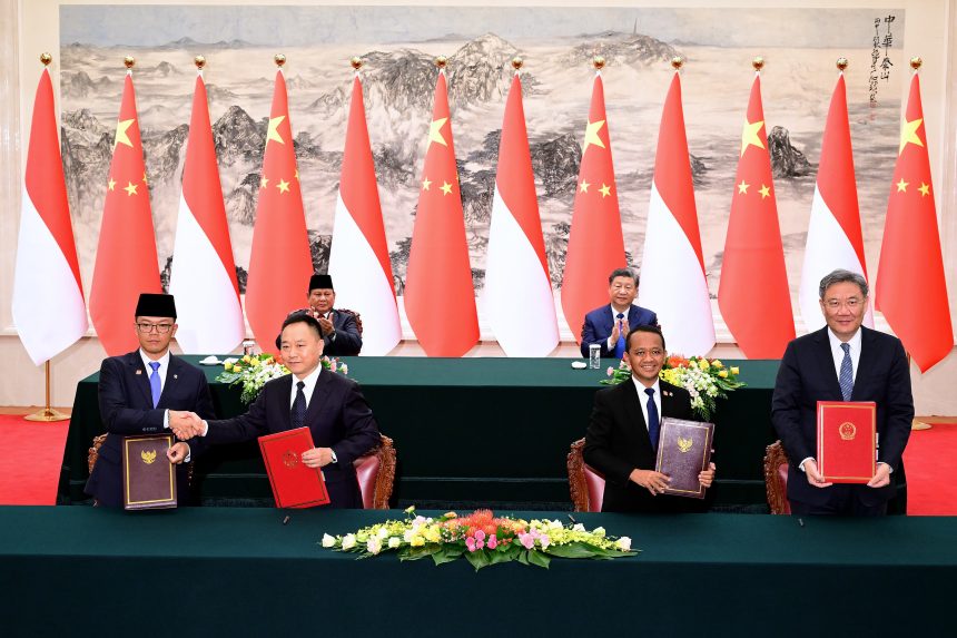 presiden prabowo dan presiden xi saksikan penandatanganan sejumlah kesepakatan kerja sama indonesia-tiongkok