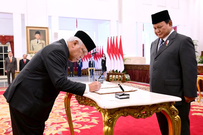 presiden prabowo subianto lantik basuki hadimuljono sebagai kepala oikn