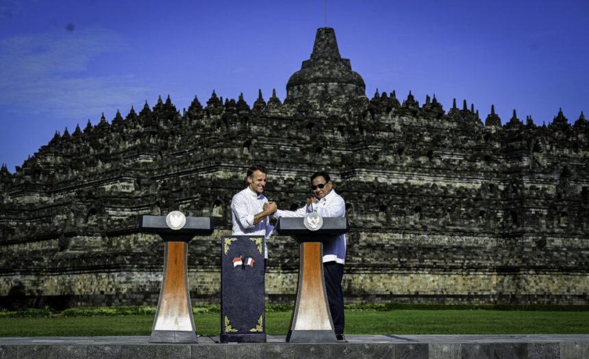 indonesia–prancis luncurkan kemitraan strategis kebudayaan di candi borobudur
