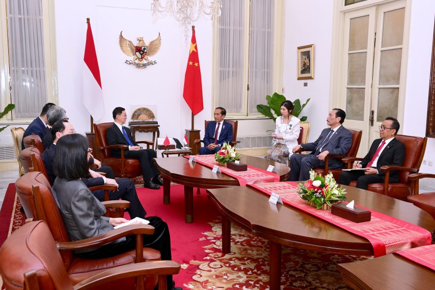 presiden jokowi terima kunjungan wakil presiden rrt han zheng