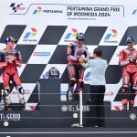 presiden jokowi saksikan dan serahkan trofi juara pertamina grand prix of indonesia 2024