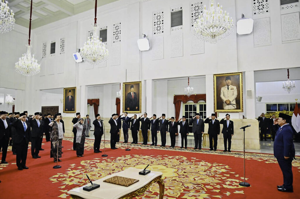 presiden prabowo resmi lantik 31 duta besar luar biasa dan berkuasa penuh 18 presiden prabowo resmi lantik 31 duta besar luar biasa dan berkuasa penuh