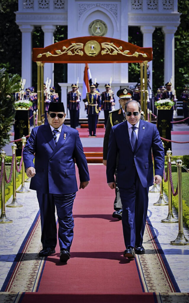presiden prabowo kunjungi istana al ittihadiya, disambut resmi presiden el-sisi 18 presiden prabowo kunjungi istana al ittihadiya, disambut resmi presiden el-sisi