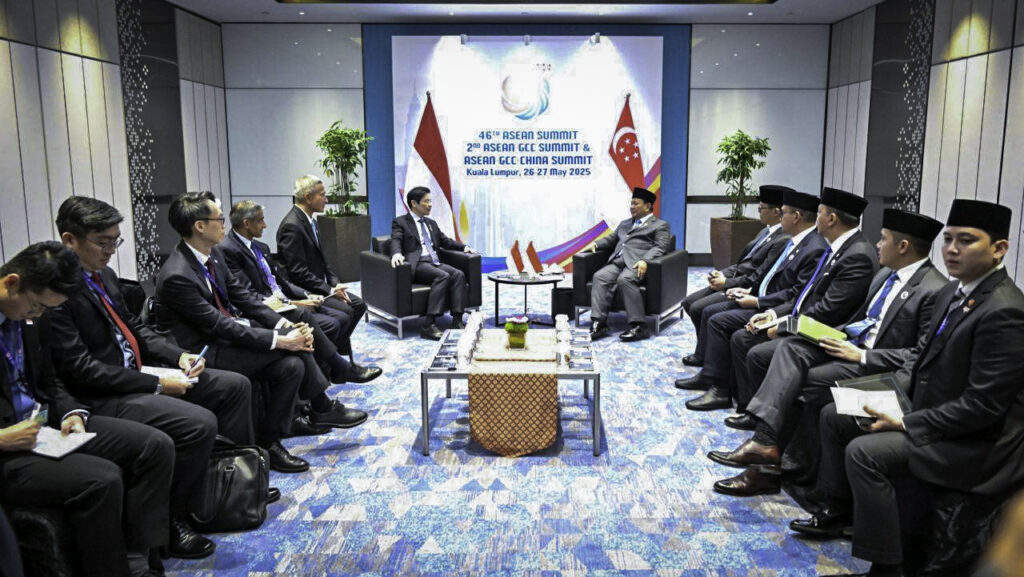 pererat hubungan strategis dengan singapura, presiden prabowo bertemu pm wong di kuala lumpur 18 pererat hubungan strategis dengan singapura, presiden prabowo bertemu pm wong di kuala lumpur