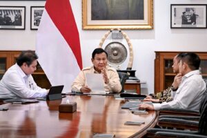 president prabowo, coordinating minister for economic affairs discuss latest national economic development 18 president prabowo, coordinating minister for economic affairs discuss latest national economic development