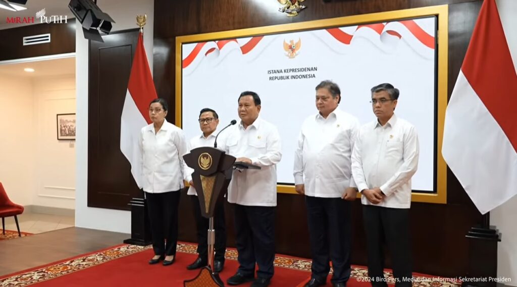 buktikan komitmen pemerintah pada kesejahteraan buruh, presiden prabowo: umn 2025 naik 6,5 persen 18 buktikan komitmen pemerintah pada kesejahteraan buruh, presiden prabowo: umn 2025 naik 6,5 persen