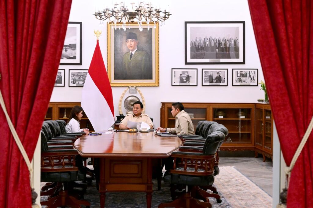 presiden prabowo bahas transformasi digital dan e-government bersama menkomdigi meutya hafid 18 presiden prabowo bahas transformasi digital dan e-government bersama menkomdigi meutya hafid