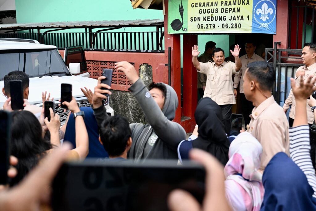 presiden prabowo tinjau program mbg di bogor, tegaskan komitmen untuk anak bangsa 18 presiden prabowo tinjau program mbg di bogor, tegaskan komitmen untuk anak bangsa