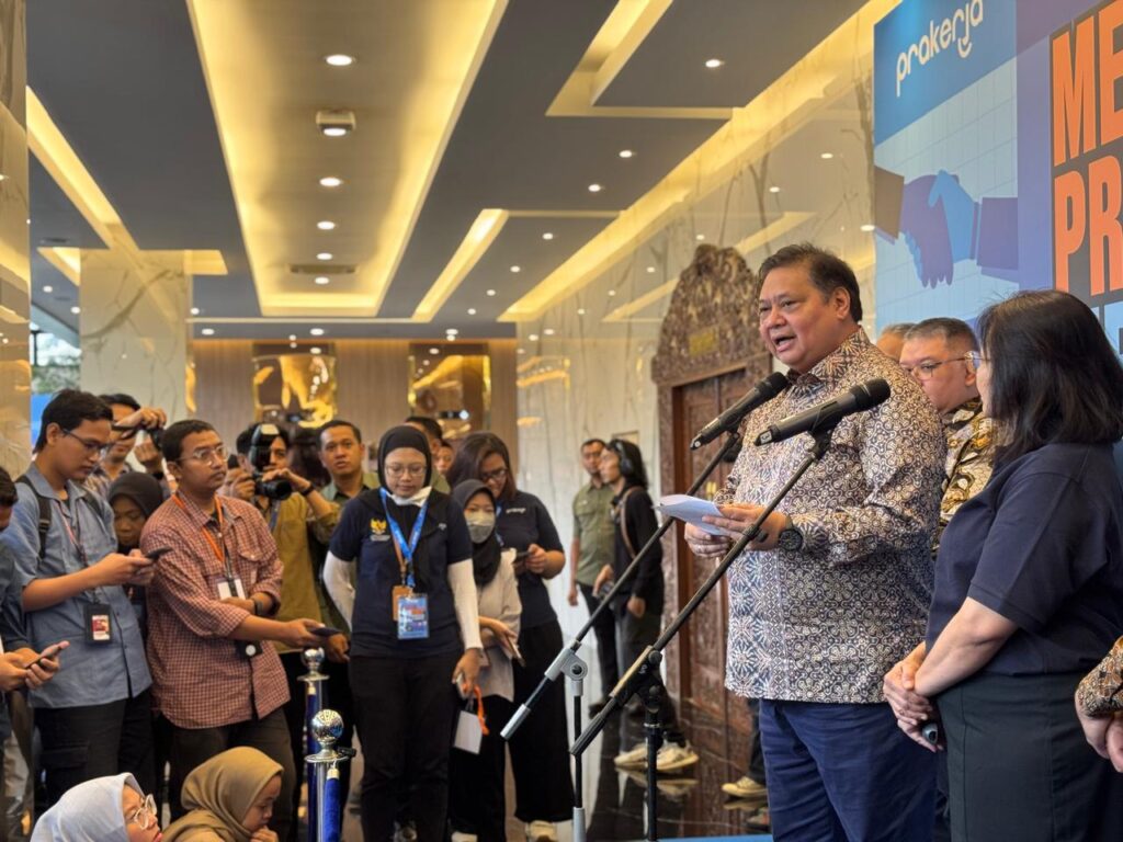 menko perekonomian: kartu prakerja menjawab kebutuhan lifelong learning untuk mengantisipasi perubahan zaman 18 menko perekonomian: kartu prakerja menjawab kebutuhan lifelong learning untuk mengantisipasi perubahan zaman