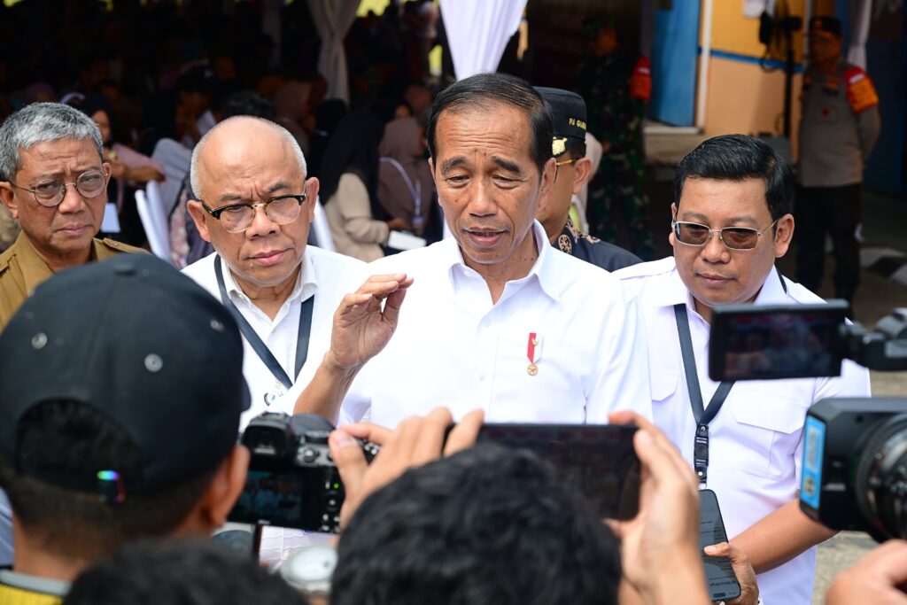 presiden jokowi pastikan kesejahteraan petani tetap terjaga 18 presiden jokowi pastikan kesejahteraan petani tetap terjaga