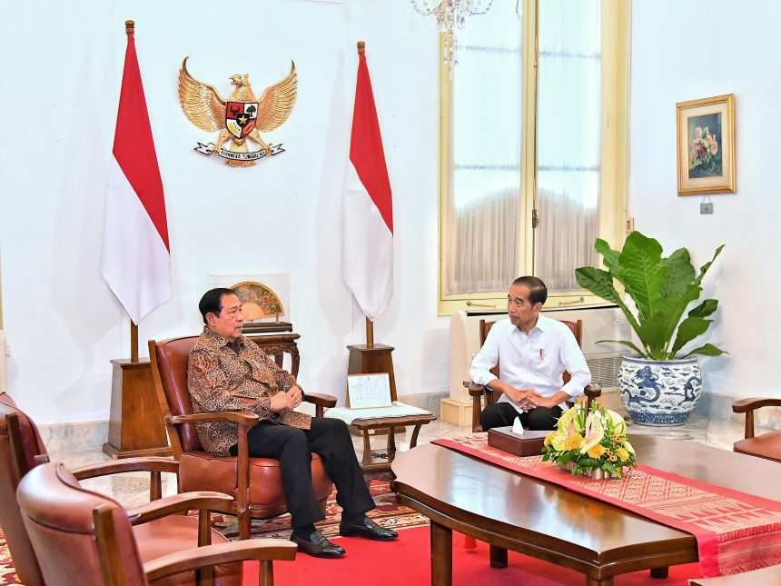 presiden jokowi terima kunjungan sby di istana merdeka