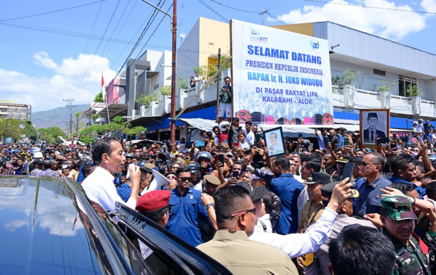 president jokowi inspects staple food prices at lipa kalabahi market
