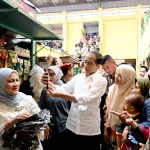 tinjau pasar soponyono surabaya, presiden: harga pangan pada kondisi baik