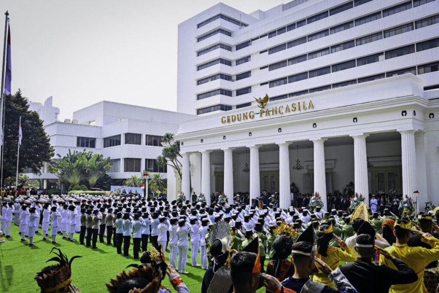 presiden prabowo tegaskan pancasila bukan sekadar slogan, tapi pedoman hidup bangsa
