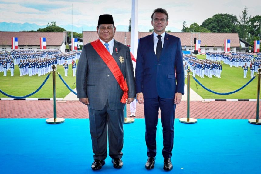 president prabowo awarded the grand croix de la légion d’honneur by president macron